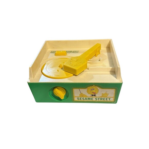 Vintage Fisher Price Sesame Street Music Box Record Player 1984 - Picture 3 of 13